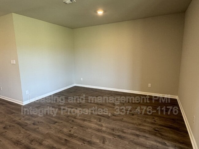 Building Photo - 116 Romain Picard Dr