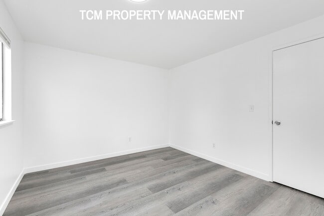 Building Photo - 35426 18th Ave SW