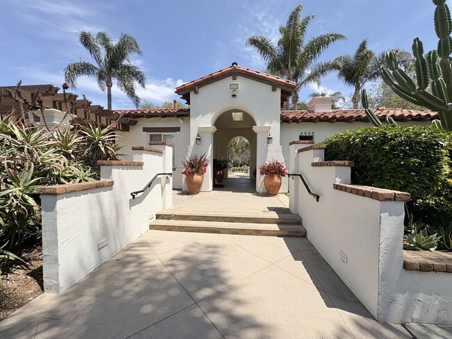 Building Photo - 6071 Paseo Pradera