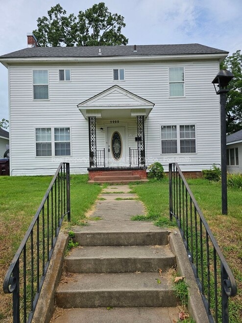 Building Photo - 1008 S 23rd St
