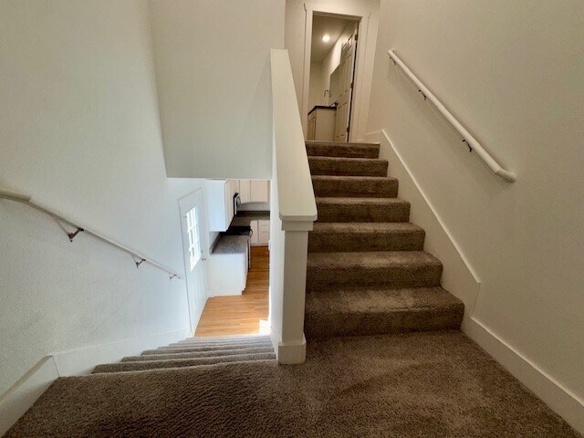 Building Photo - 1204 Nedra Dr