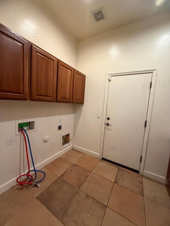 Building Photo - 4505 W McNeil St