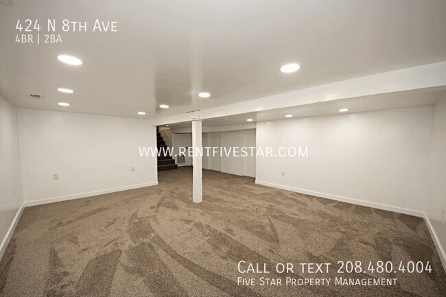 Building Photo - 424 N 8th Ave
