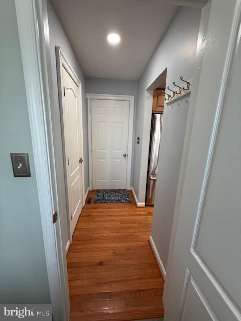 Building Photo - 8002 Middlebury Dr