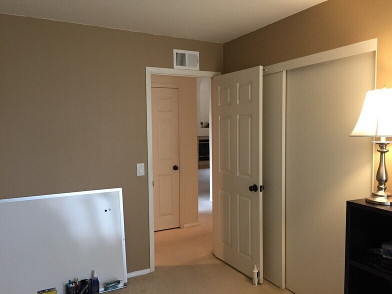 First spare bedroom doorway and closet. - 2094 Balboa Cir