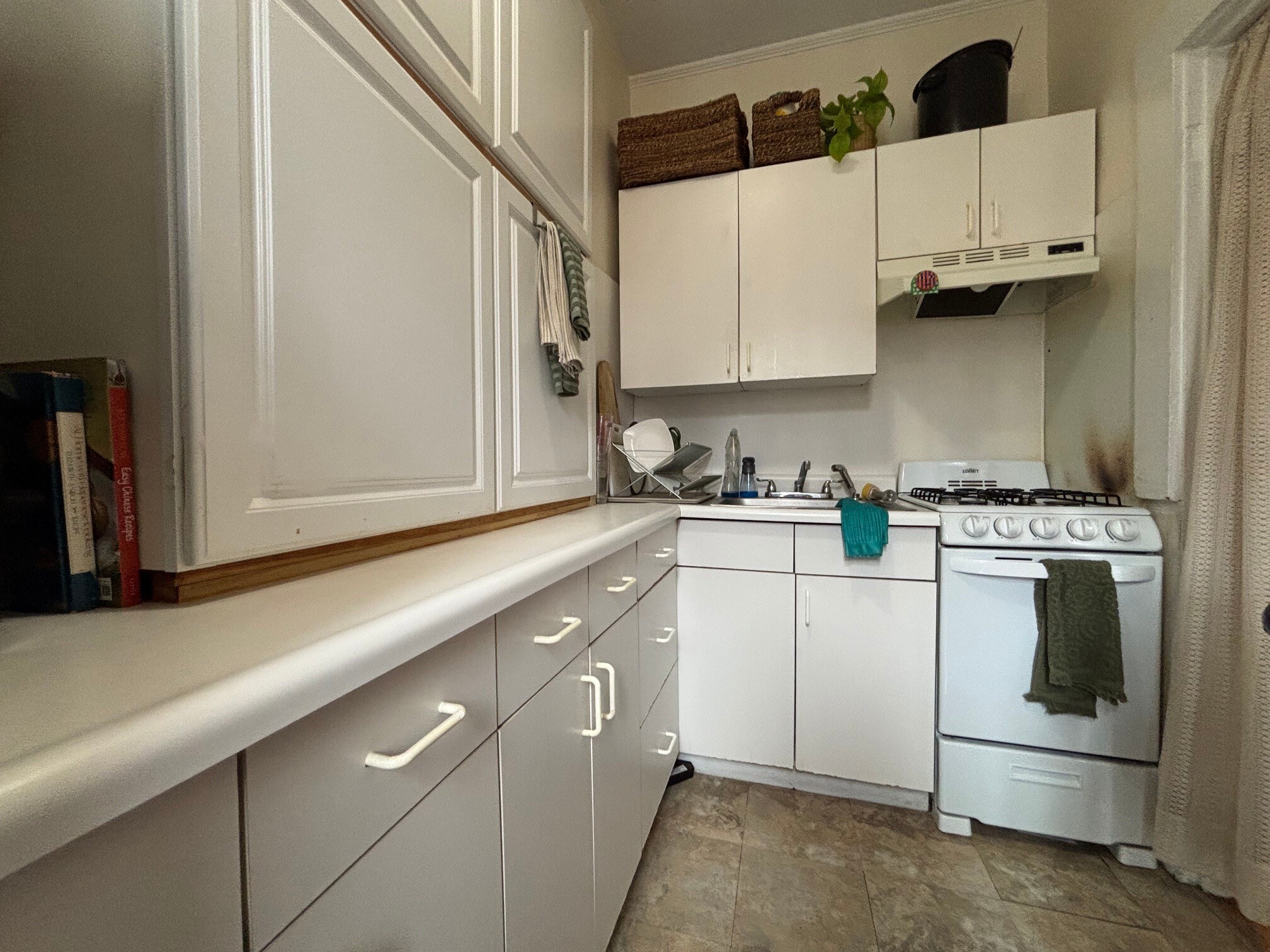 Building Photo - 69 Charles St