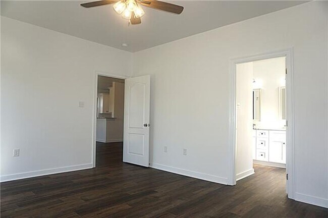 Building Photo - 3 Bedroom, 2 Bath Home