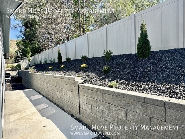 Building Photo - 7228 W Rygate Dr