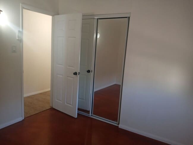 Building Photo - Remodeled 2 Bedroom 1 Bath