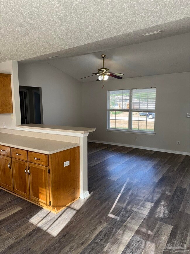 Building Photo - 7228 Bogey Ln