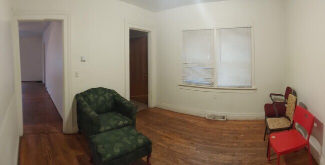 Building Photo - 508 Emmet St