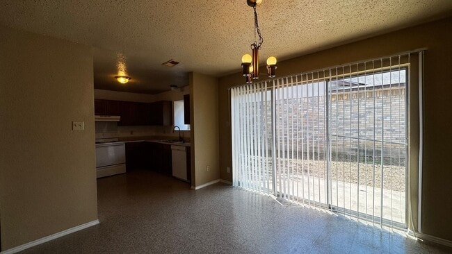 Building Photo - 11343 Fish Springs Dr