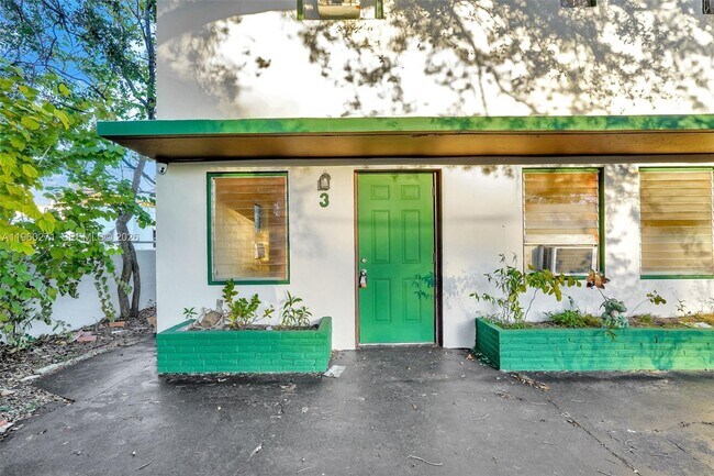 Building Photo - 12287 NE 7th Ave