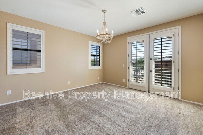 Building Photo - 2314 W Jake Haven