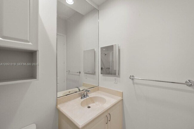 Building Photo - 2900 NW 125th Ave