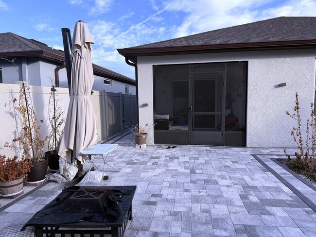 Building Photo - 30152 Skylark Dr