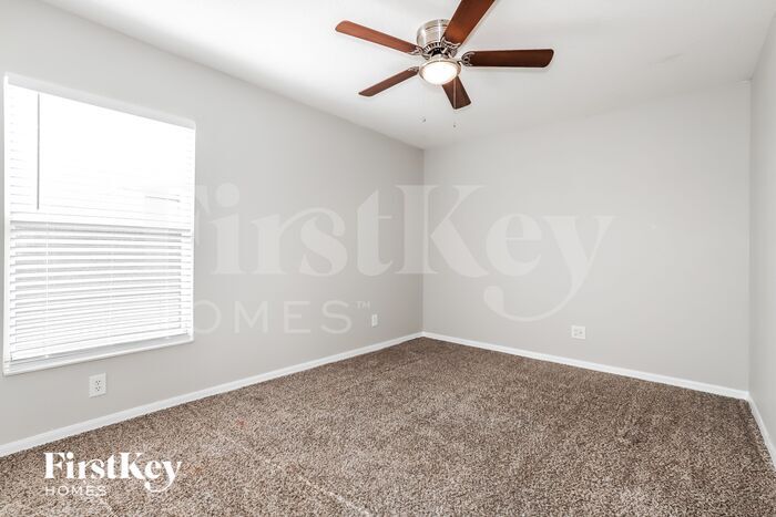 Building Photo - 8636 Sandy Plains Dr