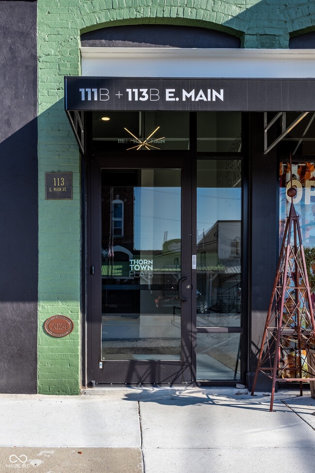 Primary Photo - 113 E Main St
