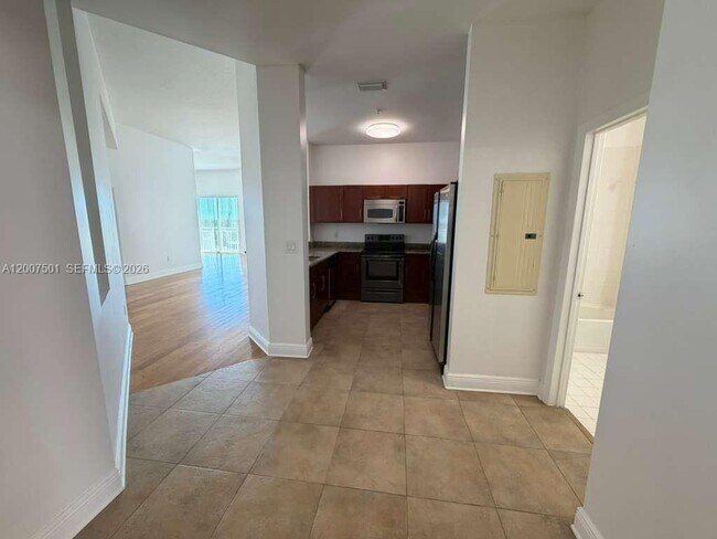 Building Photo - 7275 SW 90th St