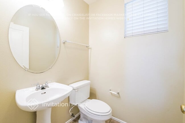 Building Photo - 1232 Date Palm Dr