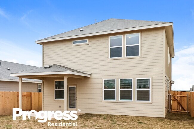 Building Photo - 200 Wild Spur Ln