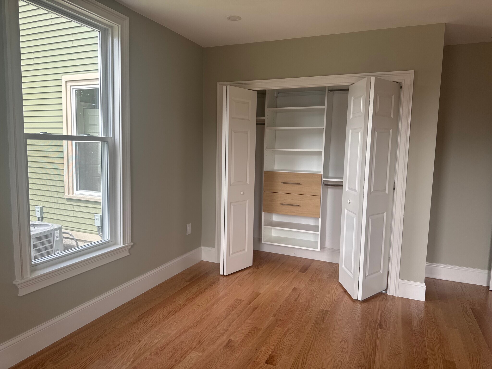 Bedroom 1 - closet - 36 Gates St