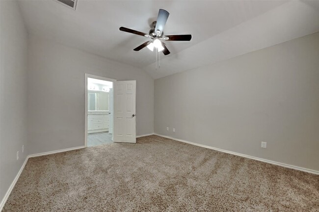 Building Photo - 15402 Misty Dawn Tr