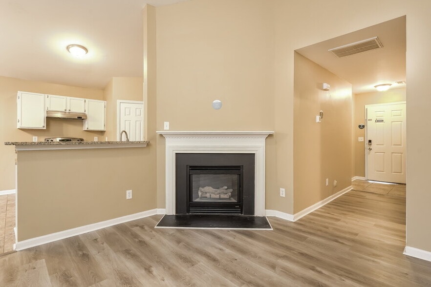 Building Photo - 3770 Thornaby Cir