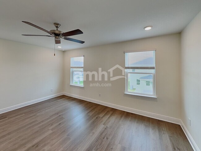 Building Photo - 5962 Pinewood Ests Dr