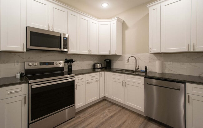 Building Photo - 2328 Greater Druid Hills Blvd