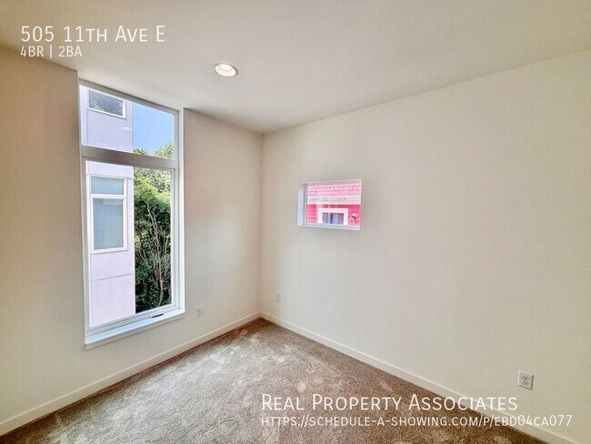Building Photo - 505 11th Ave E