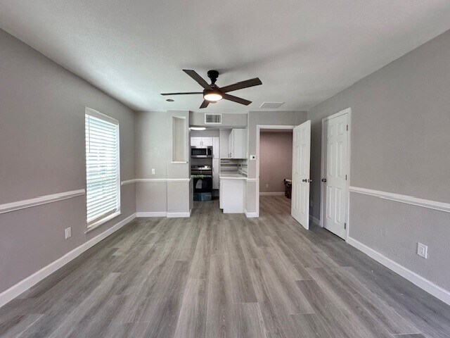 Building Photo - 10912 Gulf Fwy