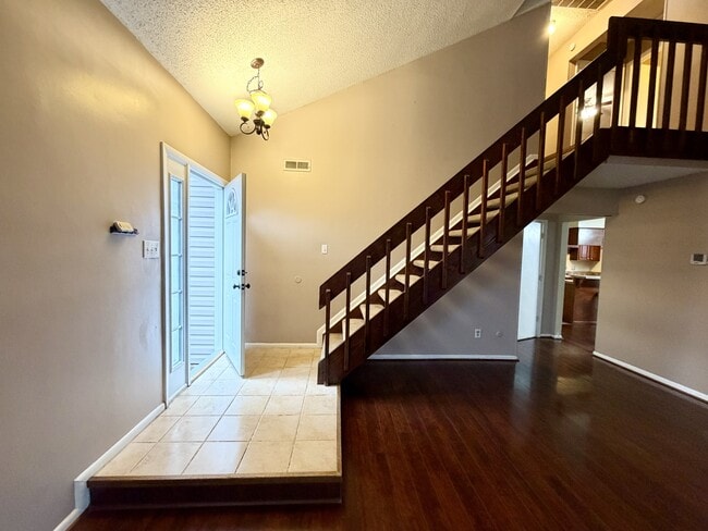 Building Photo - 845 Crashaw St