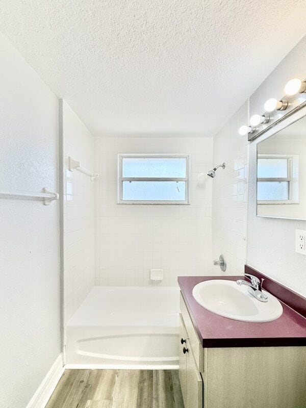 Building Photo - 235 W Northside Dr