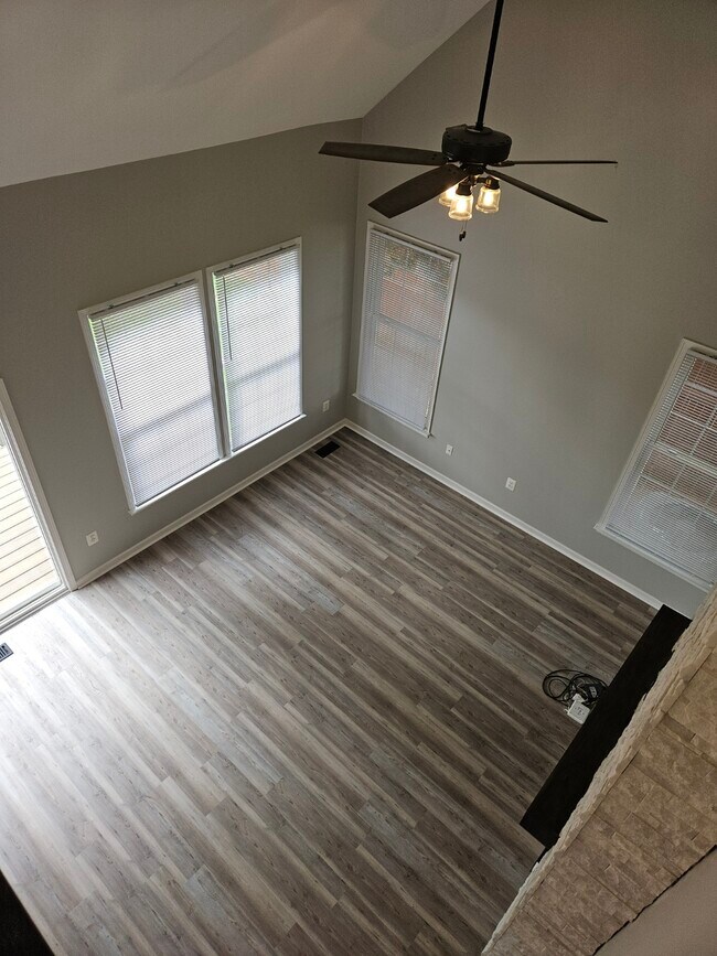 Building Photo - 14110 Shelby Cir
