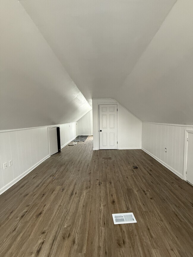 Building Photo - 3520 Cleveland Ave