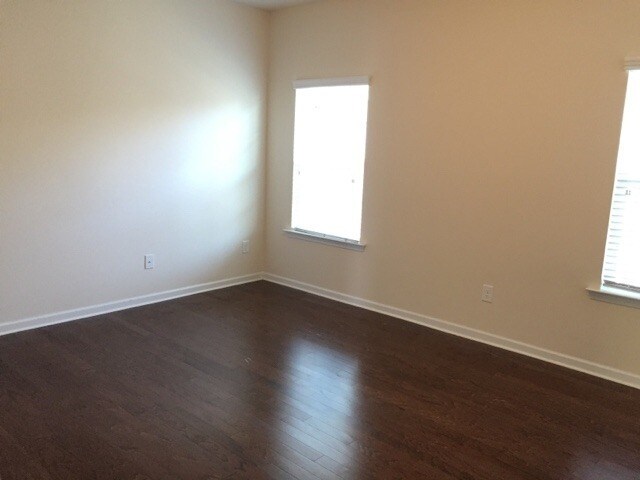 Building Photo - Wonderful 4bd/2.5bth in a great community!