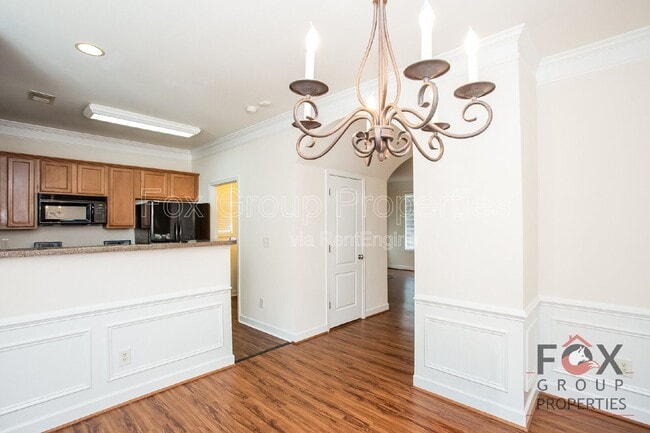 Building Photo - 8602 Beaver Creek Dr