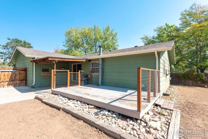 Building Photo - 1125 Cottonwood Dr
