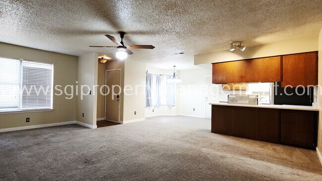 Building Photo - 3407 Durango Ln