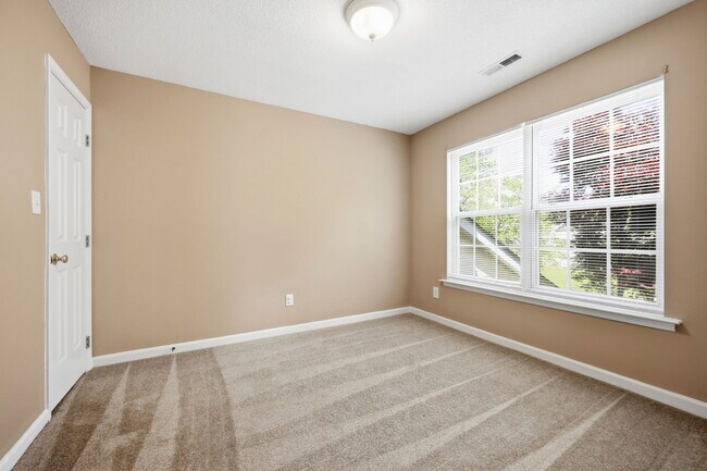 Building Photo - 3101 Sawyers Mill Dr