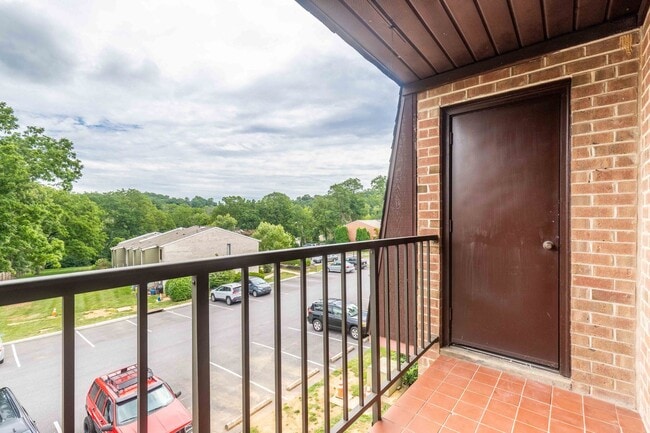 Building Photo - Private 2 Bedroom 1 Bath Condo in Goshen V...