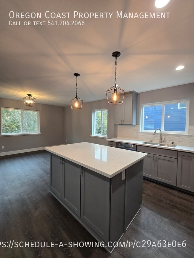 Building Photo - 4255 Sequoia Loop