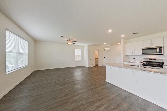 Building Photo - 31981 Katelin Cir