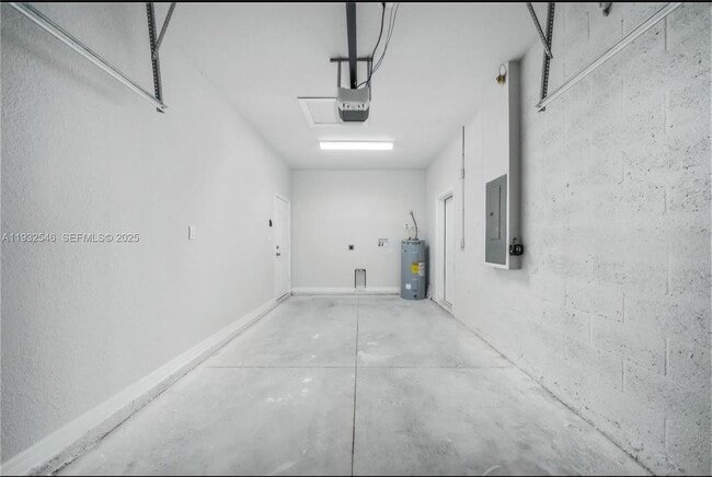 Building Photo - 1483 Las Villas Blvd