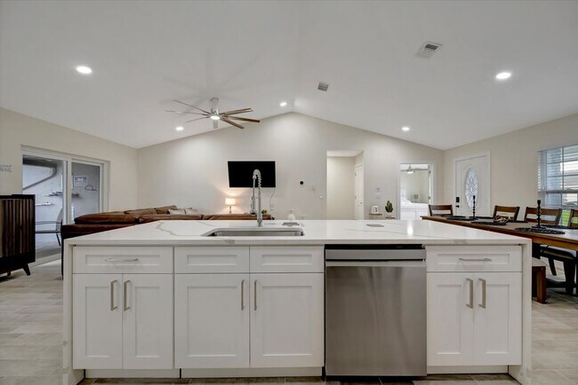 Building Photo - 7724 Simon Ridge Ct