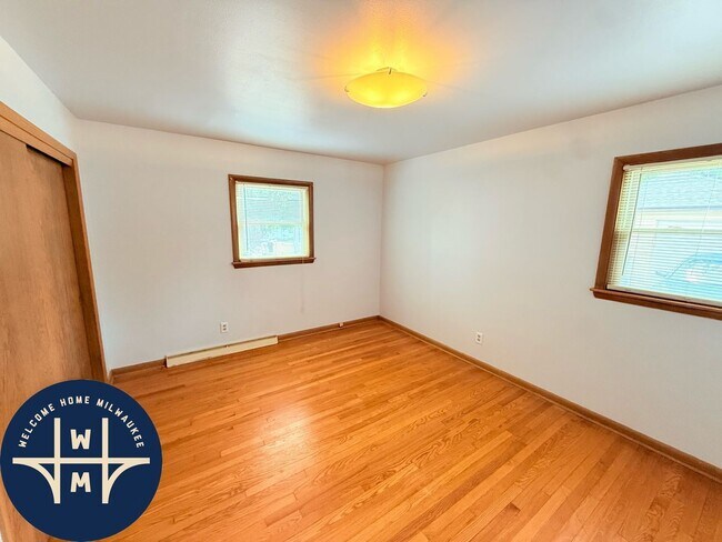 Building Photo - 7313 Harwood Ave