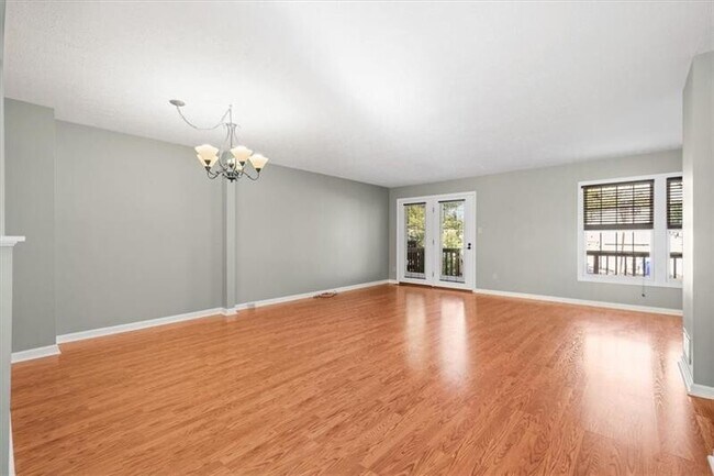 Building Photo - 102 Westbrooke Ln