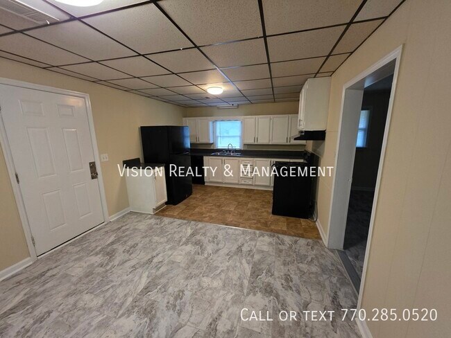 Building Photo - 219 Barrett Rd