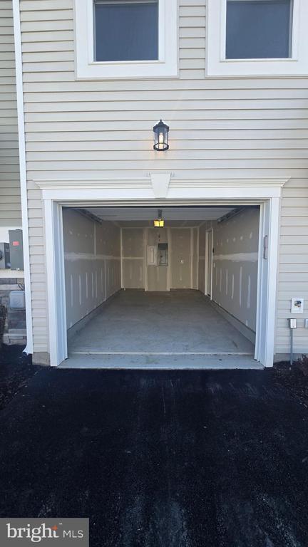 Building Photo - 66 Trotting Rd